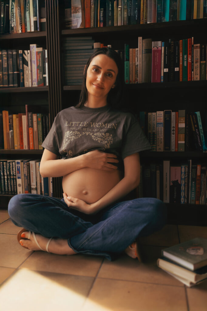 Looking for a Green Bay photographer who captures authentic, creative maternity sessions? See this cozy bookstore session at Lion’s Mouth and discover the magic of meaningful locations.
