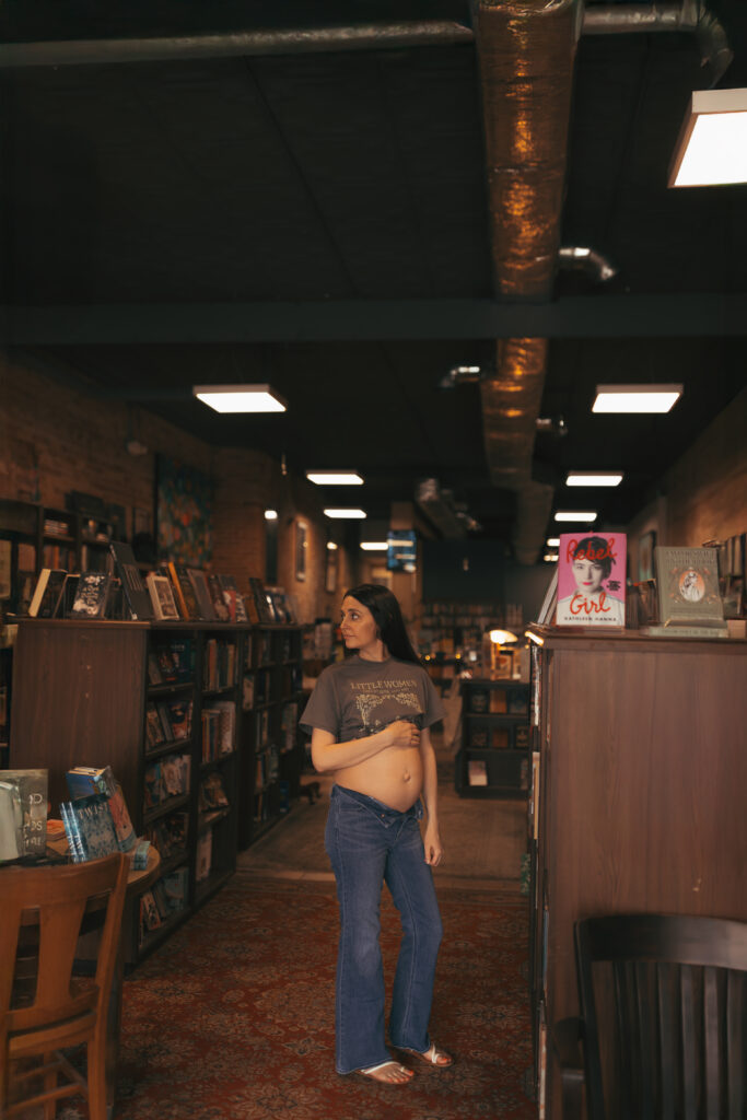 Looking for a Green Bay photographer who captures authentic, creative maternity sessions? See this cozy bookstore session at Lion’s Mouth and discover the magic of meaningful locations.
